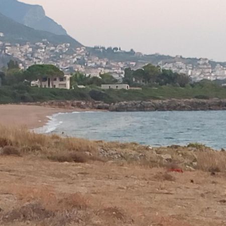 Willa Tzanetos Seaside Kyparissia Zewnętrze zdjęcie