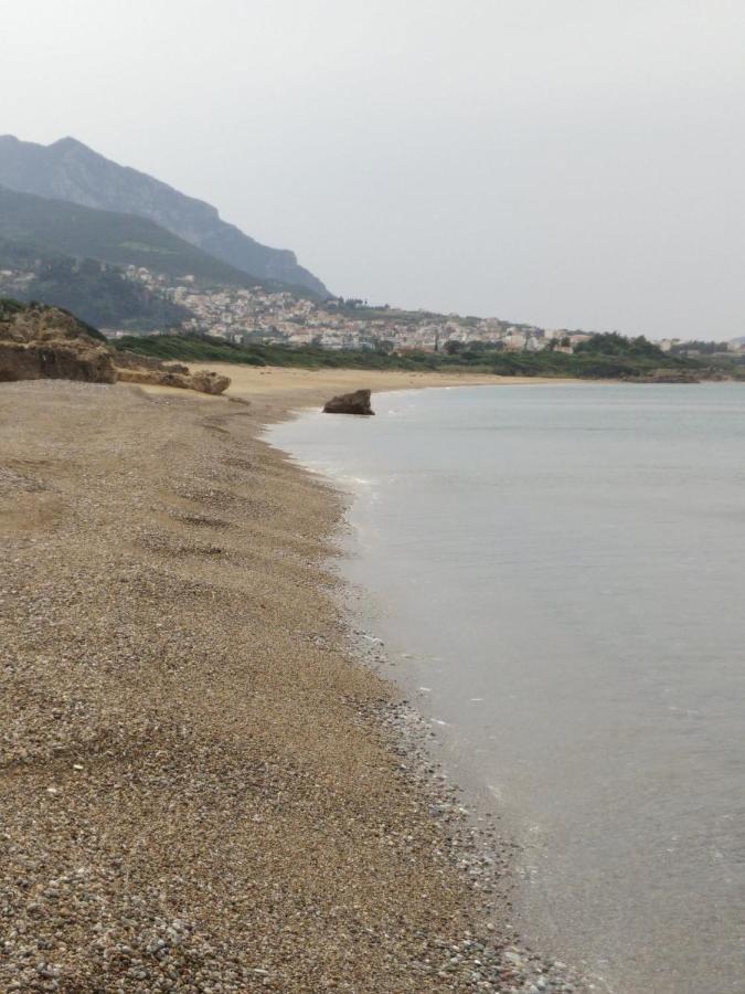 Willa Tzanetos Seaside Kyparissia Zewnętrze zdjęcie